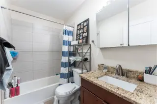 Propiedad en alquiler con 4 habitaciones y 2 baños en Chicago