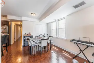 Propiedad en alquiler con 4 habitaciones y 2 baños en Chicago
