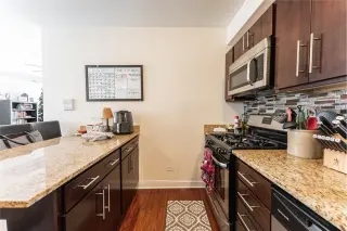 Propiedad en alquiler con 4 habitaciones y 2 baños en Chicago