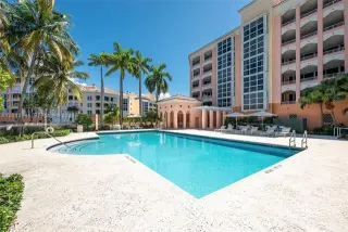 Propiedad en alquiler con 3 habitaciones y 3 baños en Key Biscayne