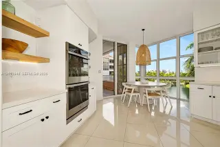 Propiedad en alquiler con 3 habitaciones y 3 baños en Key Biscayne