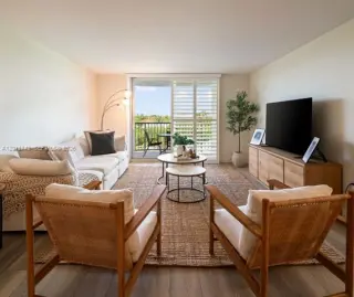 Propiedad en alquiler con 2 habitaciones y 2 baños en Key Biscayne