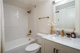Propiedad en alquiler con 2 habitaciones y 2 baños en Key Biscayne