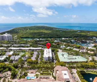 Propiedad en alquiler con 2 habitaciones y 2 baños en Key Biscayne