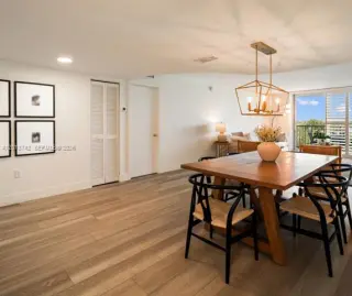 Propiedad en alquiler con 2 habitaciones y 2 baños en Key Biscayne