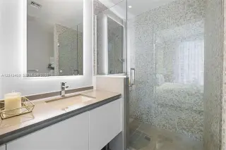 Propiedad en alquiler con 2 habitaciones y 2 baños en Miami