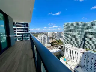 Propiedad en alquiler con 2 habitaciones y 2 baños en Miami
