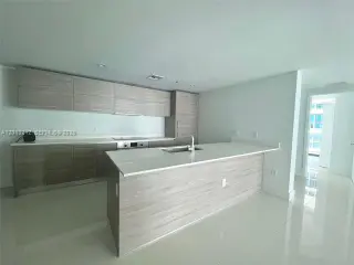 Propiedad en alquiler con 2 habitaciones y 2 baños en Miami