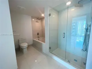 Propiedad en alquiler con 2 habitaciones y 2 baños en Miami