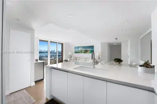 Propiedad en alquiler con 2 habitaciones y 2 baños en Miami Beach