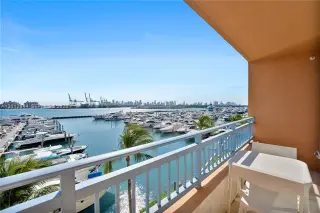 Propiedad en alquiler con 2 habitaciones y 2 baños en Miami Beach