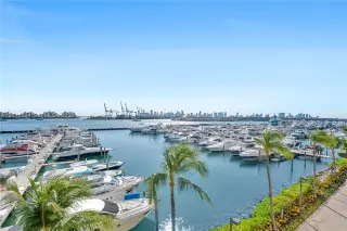 Propiedad en alquiler con 2 habitaciones y 2 baños en Miami Beach