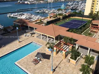 Propiedad en alquiler con 2 habitaciones y 2 baños en Miami Beach