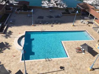 Propiedad en alquiler con 2 habitaciones y 2 baños en Miami Beach