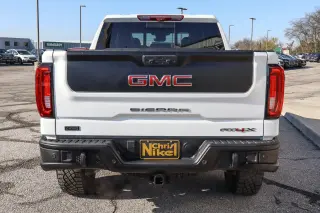 2023 GMC Sierra 1500 4WD Crew Cab 147 AT4X