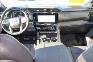 2023 GMC Sierra 1500 4WD Crew Cab 147 AT4X