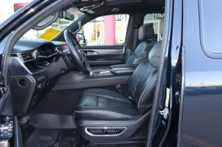 2024 Jeep Grand Wagoneer L Series III Obsidian 4x4