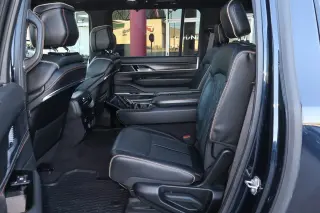 2024 Jeep Grand Wagoneer L Series III Obsidian 4x4