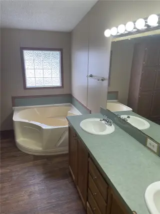 Propiedad en alquiler con 4 habitaciones y 2 baños en Calhoun