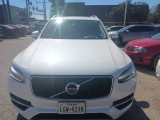 2019 Volvo XC90 T6 Momentum