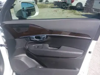 2019 Volvo XC90 T6 Momentum
