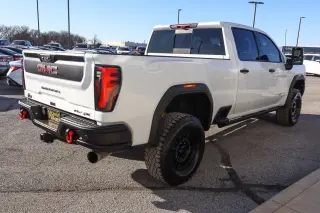 2024 GMC Sierra 2500HD 4WD Crew Cab 159 AT4X