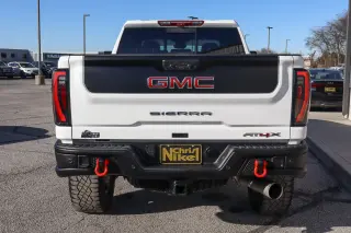 2024 GMC Sierra 2500HD 4WD Crew Cab 159 AT4X
