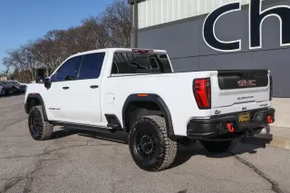 2024 GMC Sierra 2500HD 4WD Crew Cab 159 AT4X