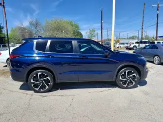2022 Mitsubishi Outlander SE Launch Edition