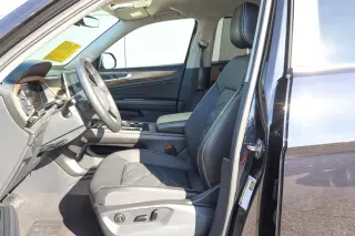 2025 Volkswagen Atlas 2.0T SE w/Technology FWD