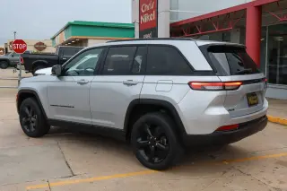 2023 Jeep Grand Cherokee Altitude 4x4