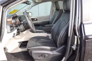 2024 Chrysler Pacifica Limited FWD