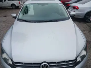 2013 Volkswagen Passat SEL Premium