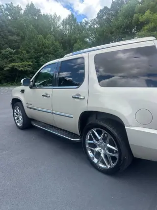 2013 Cadillac Escalade Luxury