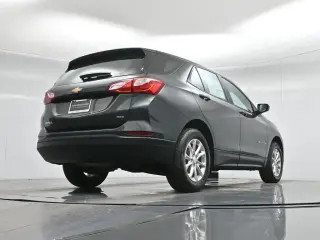 Chevrolet Equinox 2019 4x4 LS 4dr SUV w/1LS