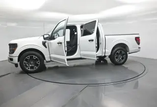 Ford F-150 2024 4x2 STX 4dr SuperCrew 5.5 ft. SB