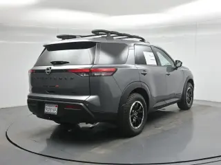 Nissan Pathfinder 2023 AWD Rock Creek 4dr SUV