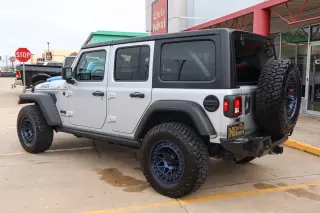 2022 Jeep Wrangler Unlimited Willys 4x4