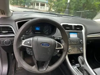 2013 Ford Fusion S