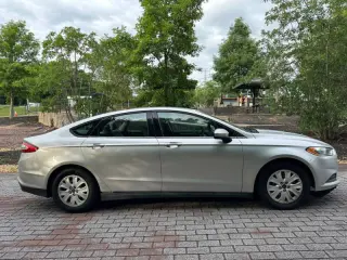 2013 Ford Fusion S