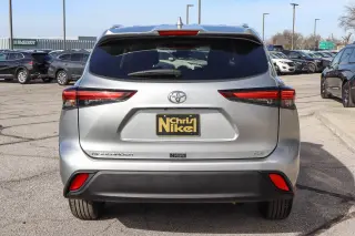 2024 Toyota Highlander XLE FWD