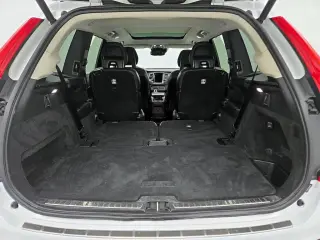 Volvo XC90 Recharge 2021 eAWD T8 Inscription SUV 4 puertas para 6 pasajeros
