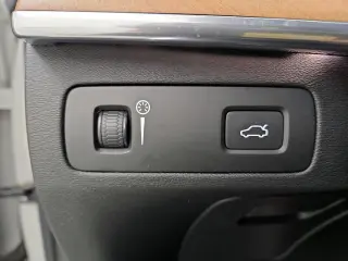 Volvo XC90 2020 AWD T6 Inscription SUV de 7 pasajeros de 4 puertas
