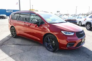 2025 Chrysler Pacifica Limited FWD