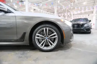 2016 BMW 750i xDrive M SPORT LINE