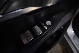 2016 BMW 750i xDrive M SPORT LINE