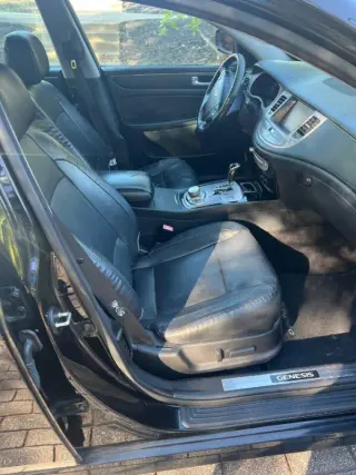 2012 Hyundai Genesis 5.0L R-Spec