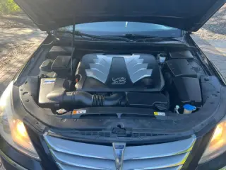 2012 Hyundai Genesis 5.0L R-Spec