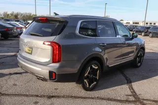 2025 Kia Telluride S FWD