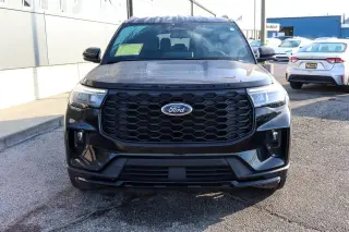 2025 Ford Explorer ST-Line 4WD